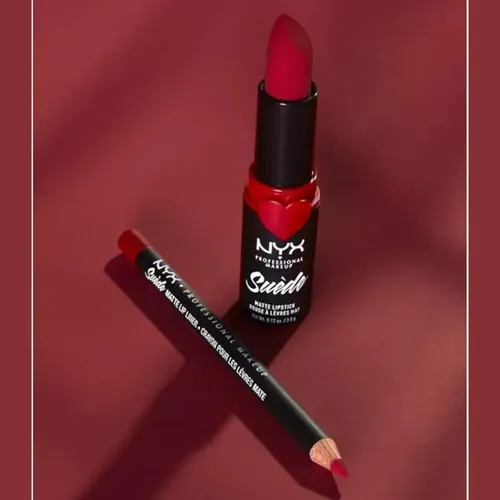 Labial Cremoso Barra Nyx Suede Matte Lipstick Tono Cherry Skies