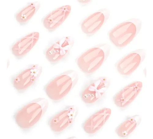 Uñas Postizas Florales Adornadas Con Un Moño Rosa.