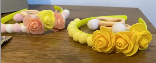 Vincha Amawa Para Niñas de Felpa Con Full Pompones Sensoriales – Pack de 5 Accesorios Para el Pelo