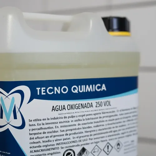Agua Oxigenada 250 Volumenes Bidones Reforzados Total 10 Lts