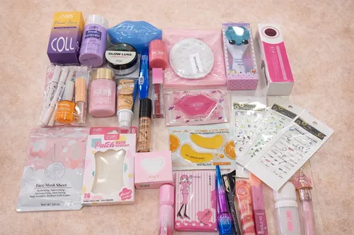 Kit Regalo Spa Mujer Con Maquillaje Y Cosmetiquera