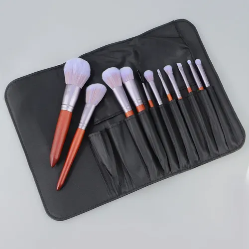 Set De 11 Brochas De Sombras Suaves Con Estuche