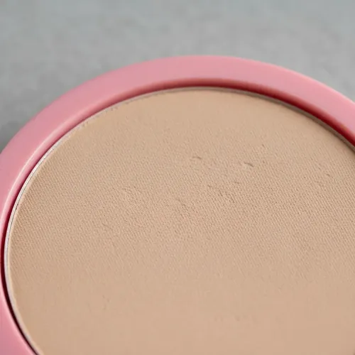 Avon Color Trend Matte Real Polvo Compacto A Prueba De Agua