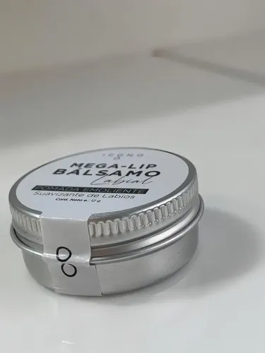 Bálsamo Labial Voluminizador Icono para Labios con Mentol y Manteca de Karité 12g