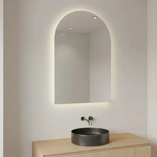 Espejo medio punto de pared Design Forever Pirgos Led con luz cálido o frío de 90cm x 60cm corriente eléctrica marco pulido brillante