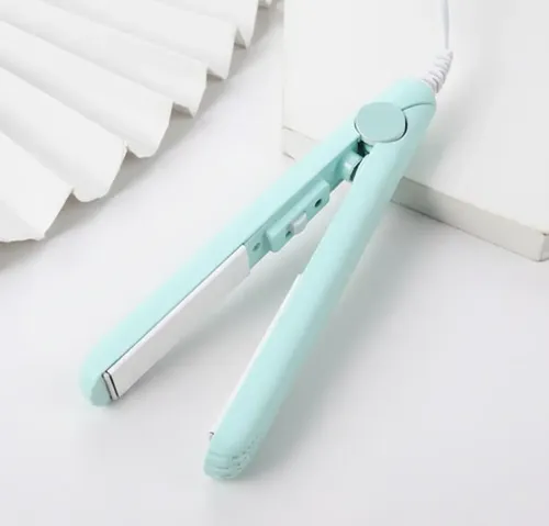 Planchita De Pelo Mini Portátil Viaje Flequillo Con Estuche Alisadora Compacta Ideal Para Cartera Retoques Cabello Color Aqua Celeste WIMPORT