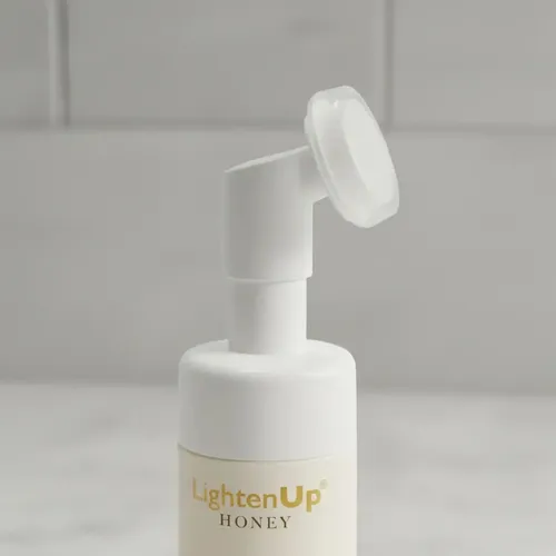 Jabón Con Cepillo Exfoliante Espumoso Lightenup Honey Coco