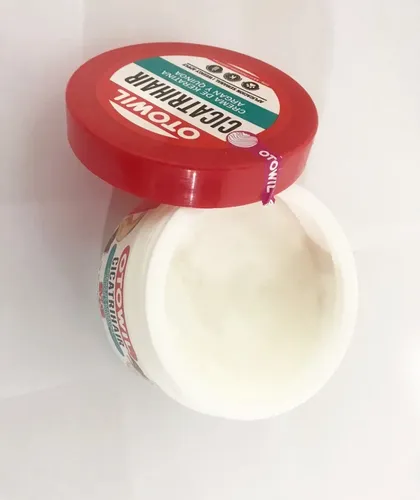 Baño De Crema Cicatrihair Keratina, Argán Y Quinoa X 250gr