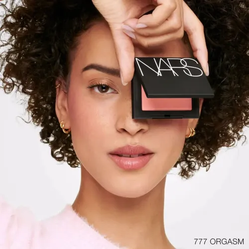 Rubor en Polvo Nars Blush Tono Orgasm, Acabado Satinado y Larga Duración (16 h)