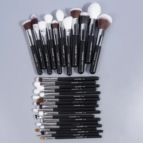 Kit De 30 Brochas De Maquillaje Profesionales Para Maquillaj Negro