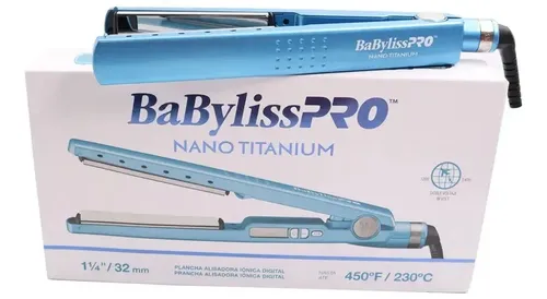 Planchita de pelo BaBylissPRO Nano Titanium Iónica Digital BABNT4091T azul