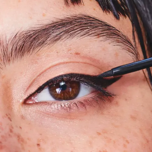Avon Power Stay Delineador Líquido Para Ojos Larga Duración