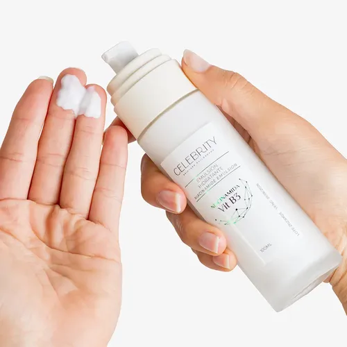 Celebrity Crema Emulsión Hidratante Niacinamida X100 Ml