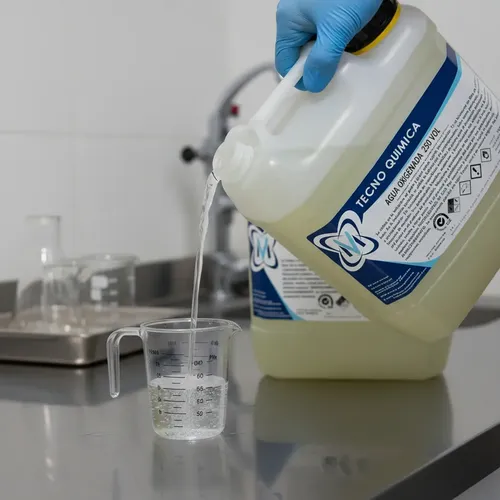 Agua Oxigenada 250 Volumenes Bidones Reforzados Total 10 Lts