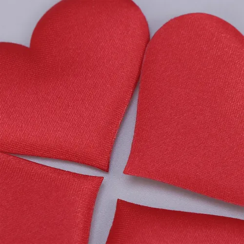 Esponja Falsa Con Forma De Corazón Y Pétalos Artificiales