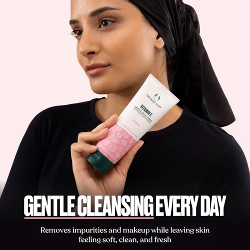 The Body Shop Vitamin E Gentle Facial Wash, For All Skin Unscented-4.2 Ounce (pack Of 1)