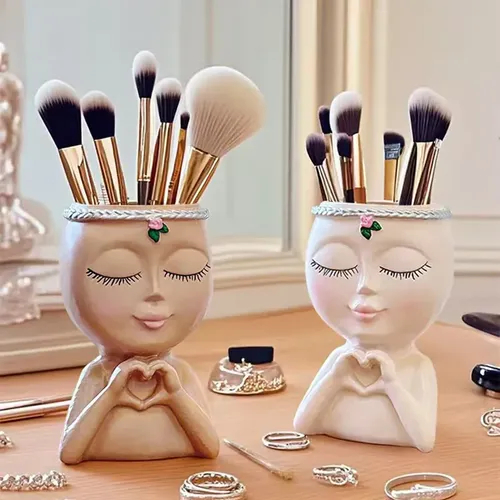*love Girl Modelado Herramienta De Belleza Contenedor De Lovelittlegirlstoragepenholder-off-white