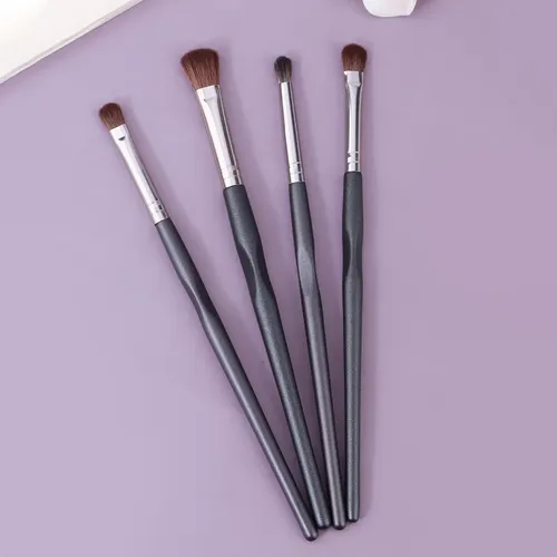 4 Pinceles Profesionales Para Sombras Y Difuminar Ojos