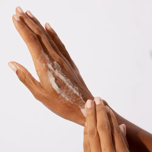 Exfoliante Para Cuero Cabelludo Y Cuerpo Ouai Melrose Place