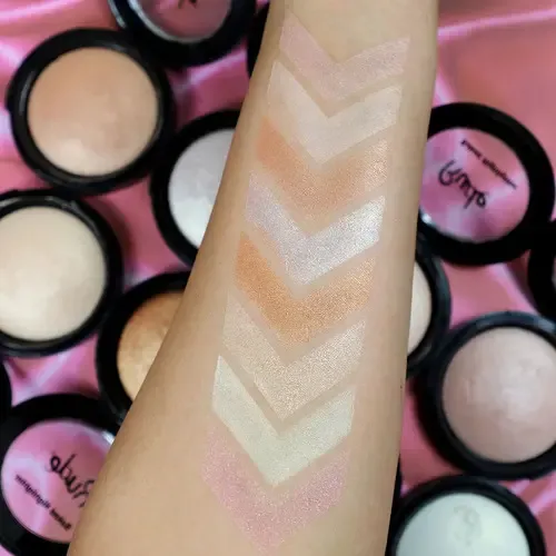 Iluminador Compacto Baked Highlighter Tono Champagne Rude Cosmetics