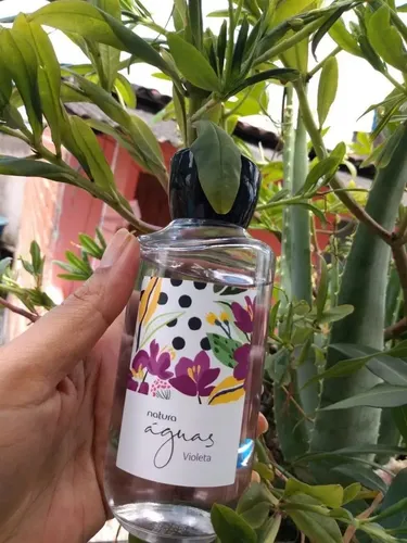 Aguas Violetas Perfumes Natura
