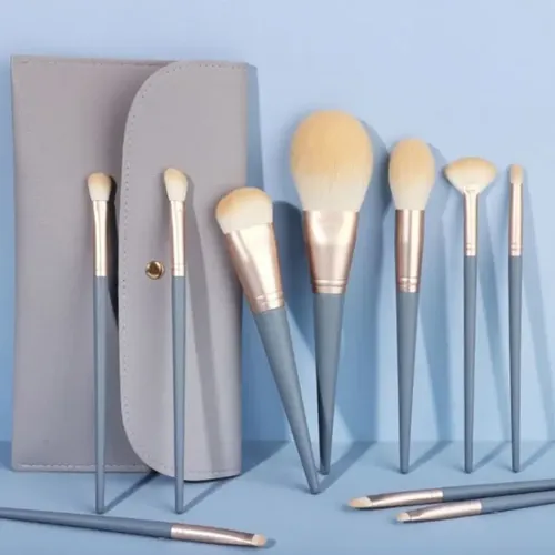 Set De 10 Pinceles De Maquillaje Portátiles !!..