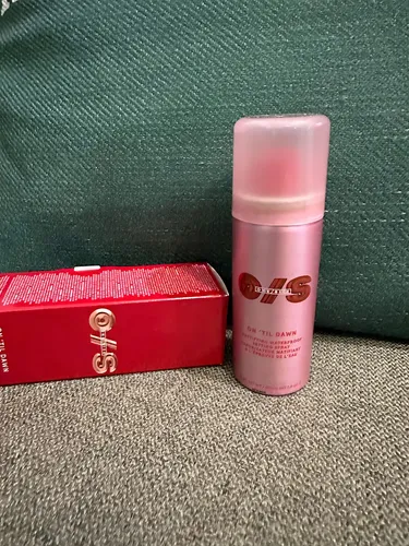 One Size On ‘til Dawn Mattifying Waterproof Setting Spray