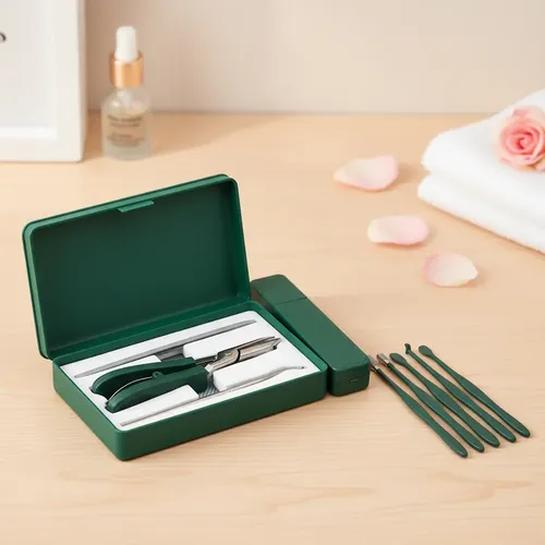 Kit De Manicura Y Pedicura Genérico Con Cortauñas Y Accesori