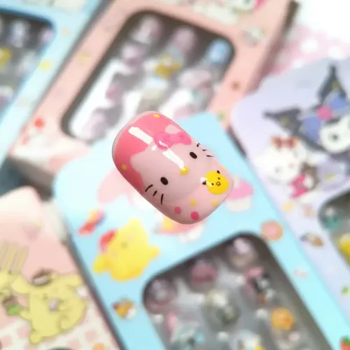 Uñas Postizas Sanrio Kuromi Hello Kitty Cinnamoroll Mymelody