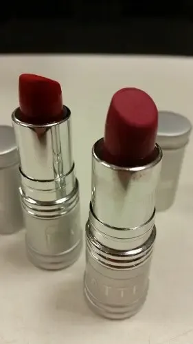 Arex Labial Matte Labios Super Atractivos Art1133 Color 133 Hot Red