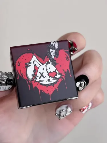 Mezclilla Shellwe Makeup X Freya86 Punk Bunny Collection Lip