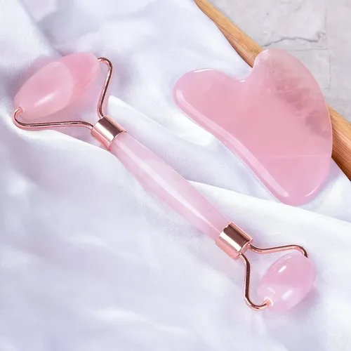 Set Rodillo Y Gua Sha Cuarzo Rosa Facial Y Corporal