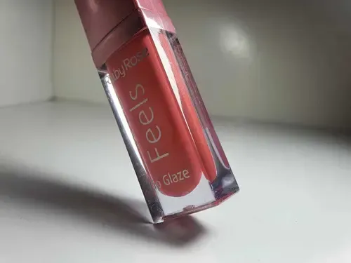 Brillo Labial Ruby Rose Lip Glaze 076