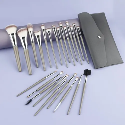 Set De 23 Brochas De Maquillaje Con Estuche