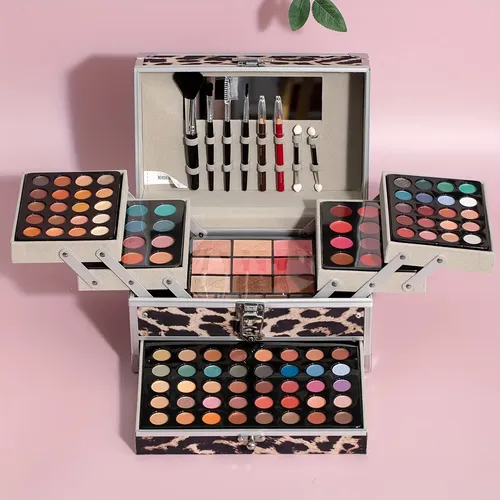 +un Set De Maquillaje De Belleza Portátil Profesional Con 12