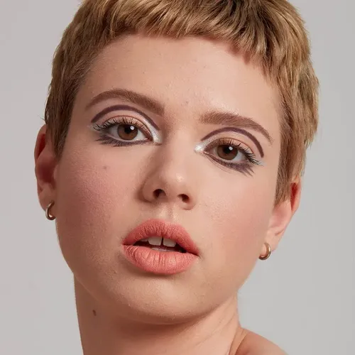 Deliner Epic Wear Berry Goth Nyx
