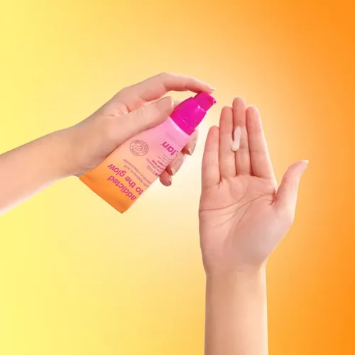 Crema Bronceadora Facial B.tan Addicted To The Glow Con Vita