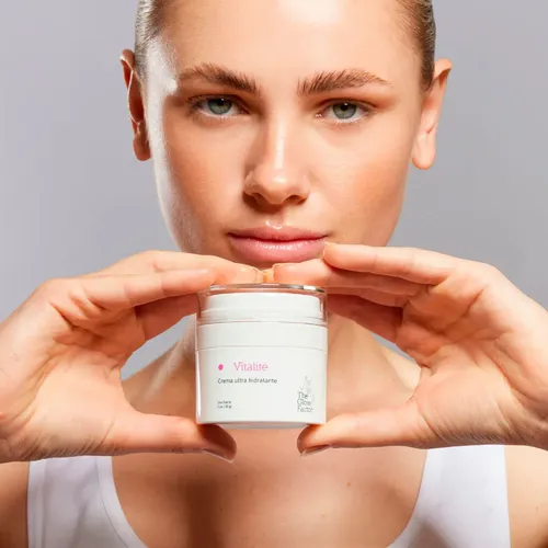 The Glow Factor Vitalité – Crema Facial Hidratante y Reparadora con Ceramidas x 30g