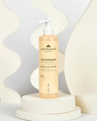 Crema Peinar Modeladora Activadora Rulos 250ml La Puissance