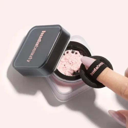 Huda Beauty Baby Bake – Polvo Facial Tamaño Viaje -6g Tono Peach Pie