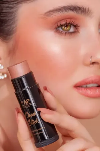 Rubor En Barra Cheek Stick Tono Radiance Andrea Pellegrino Tono del maquillaje Dorado