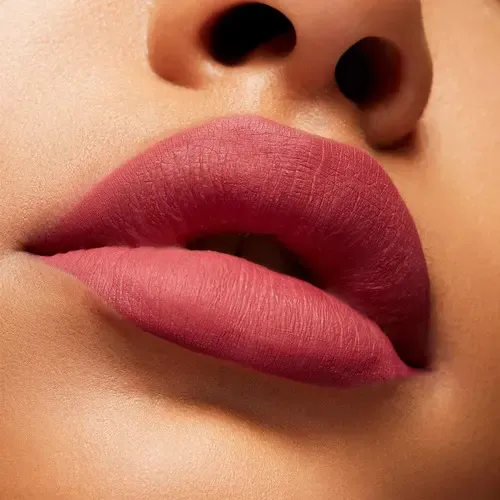 Mac Labial Líquido Locked Kiss Ink Color Coral Oscuro