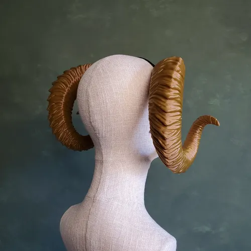 Diadema De Cuernos De Cabra: Accesorio Unisex De Halloween