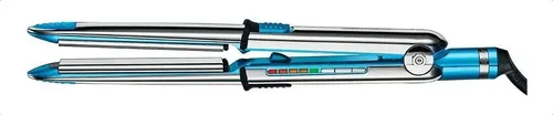 Plancha de pelo Babyliss pro Nano Titanium Optima 3000 BABSS3000T en acero inoxidable y con placas de titanio color plateada y celeste