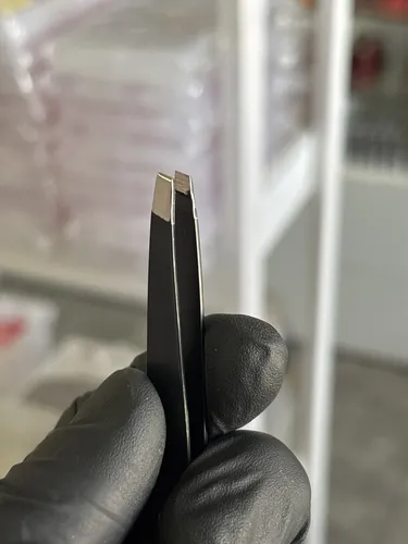 Pinza Depilar Diagonal Para Cejas Cherimoya