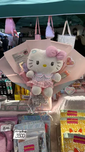 Ramo Maquillaje Regalo Peluche Kitty Dia Del Niño