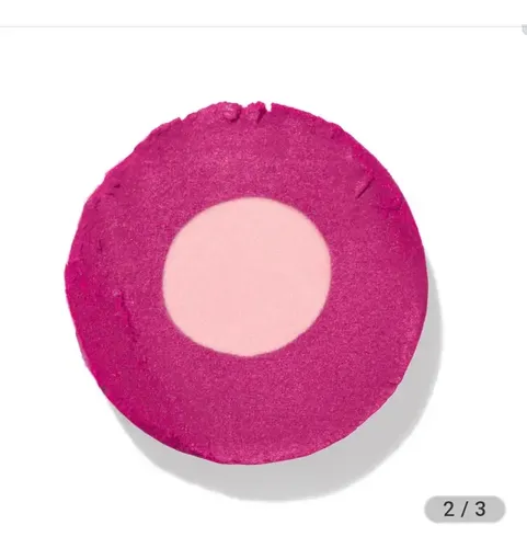 Avon Hydramatic Labial Mate Con Acido Hialuronico Color Magenta