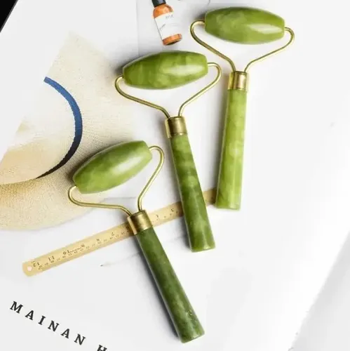 Masajeador Facial Corporal Rodillo Piedra Roller Jade Verde
