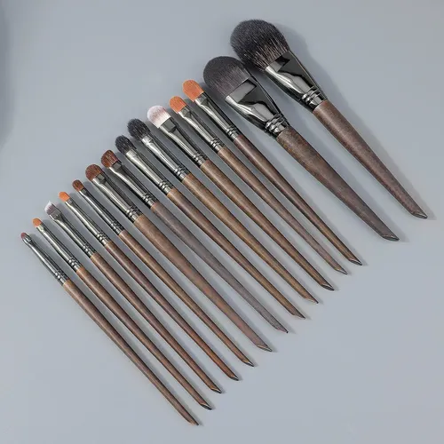 14 Pinceles De Maquillaje Con Mango De Madera