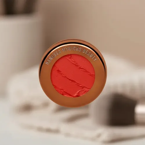 Rubor Balsamo Danessa Myricks Yummy Skin Flushed 6g Red Velvet